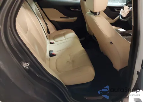 2020 Jaguar F-Pace Premium P250 Awd Automatic z USA, uszkodzony, nr VIN SADCJ2FX9LA643573